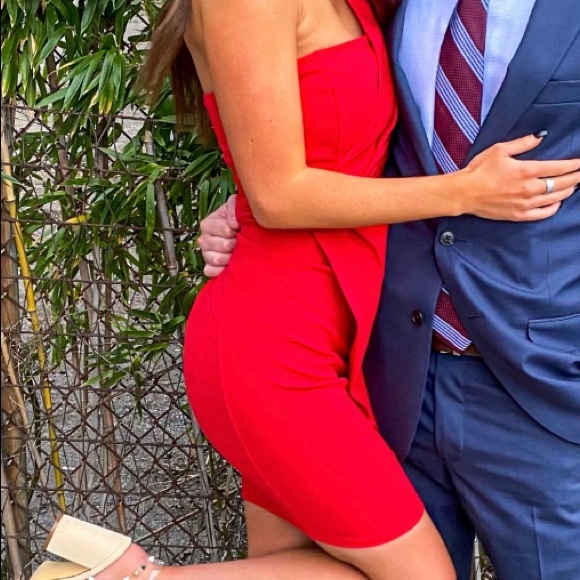 ❌SOLD ON MY CURTSY❌Lulus Red Dress - Picture 8 of 13